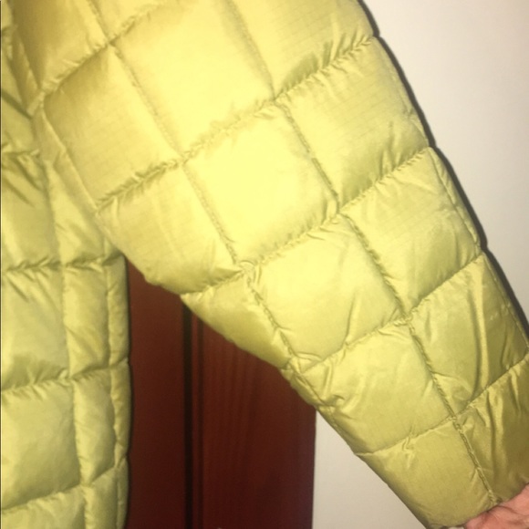 WINTER GOODNESS 😌GUESS WINTER JACKET 😍 - Picture 2 of 4